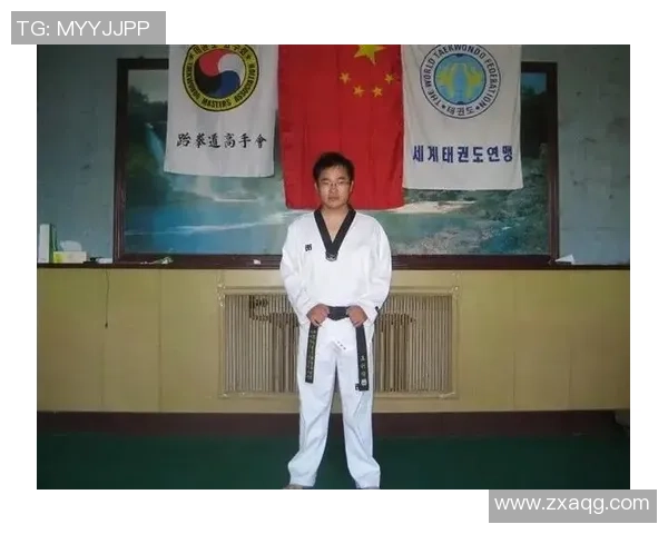 足球巨星跆拳道黑带身份揭秘 他如何将武术融入职业生涯