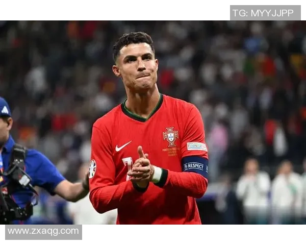 足球球星搞怪瞬间大盘点：笑料百出，球场外的另类魅力大揭密